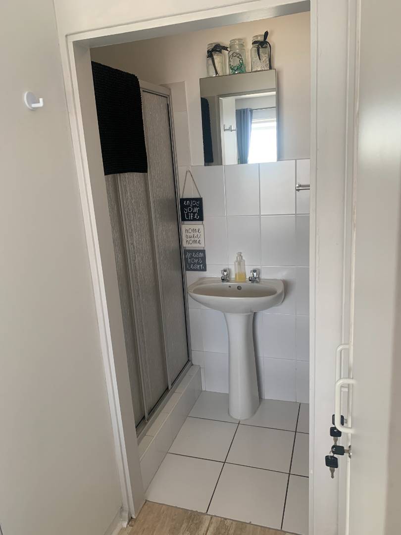 To Let 2 Bedroom Property for Rent in De Bakke Western Cape